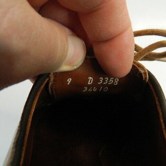 Allen Edmonds Clifton Oxford Shoes Hand-Crafted in USA Leather Toe Cap Size 9D